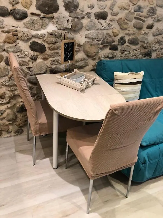 Апартаменты Vieil Antibes, Ravissant 2P Avec Petite Terrasse Антиб