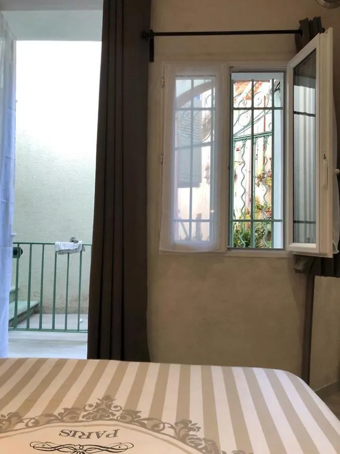 Апартаменты Vieil Antibes, Ravissant 2P Avec Petite Terrasse Франция