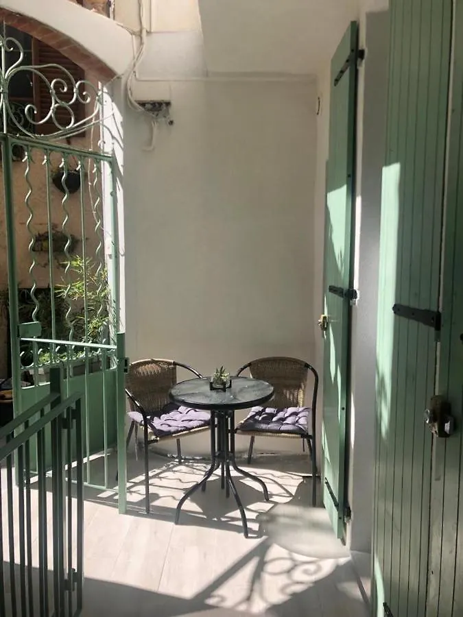 Vieil Antibes, Ravissant 2P Avec Petite Terrasse Apartment