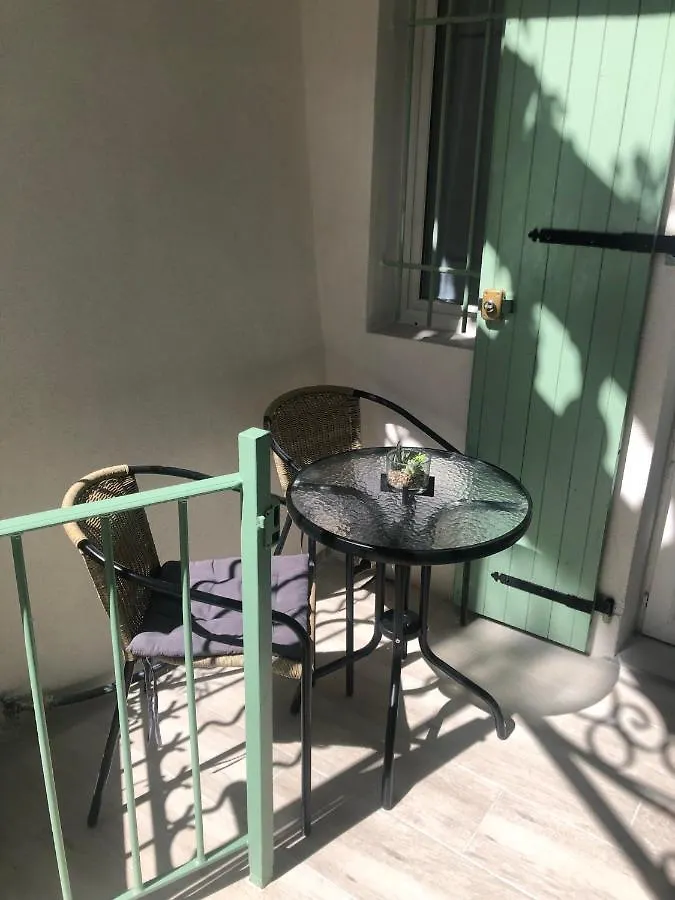 Vieil Antibes, Ravissant 2P Avec Petite Terrasse Apartment France